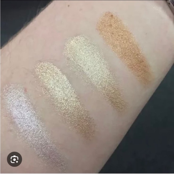 Sleek Makeup Precious Charms Cream Highlighter Palette & Brush BNIB - Picture 8 of 9